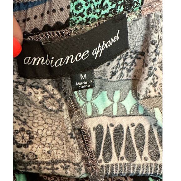 Ambiance Apparel multicolor print pull on casual Bohemian pants size M - Picture 3 of 5